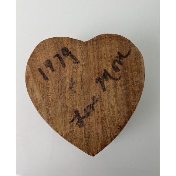 Vintage 1979 Wooden Carved Heart Shaped Trinket Box, Jewelry, Home Decor - Picture 5 of 10